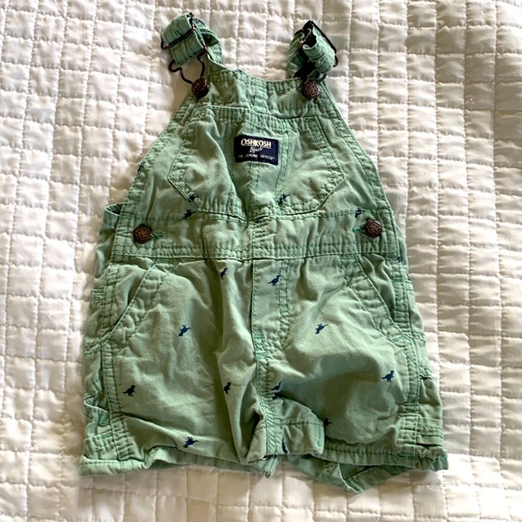 OSH’KOSH B’Gosh Baby Boy Short Overalls - Sailboats & Dinosaurs (2 Overalls) 9M - Picture 2 of 4
